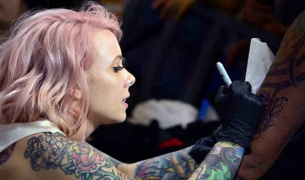 Si te piensas tatuar lee esto primero