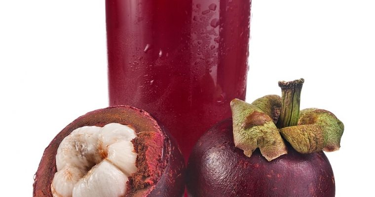 Conoce las propiedades medicinales del jugo de mangostán